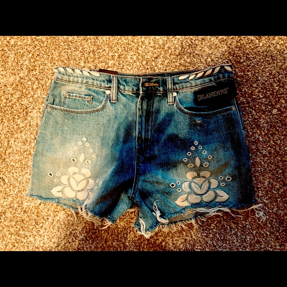Blank NYC  high-rise jean shorts